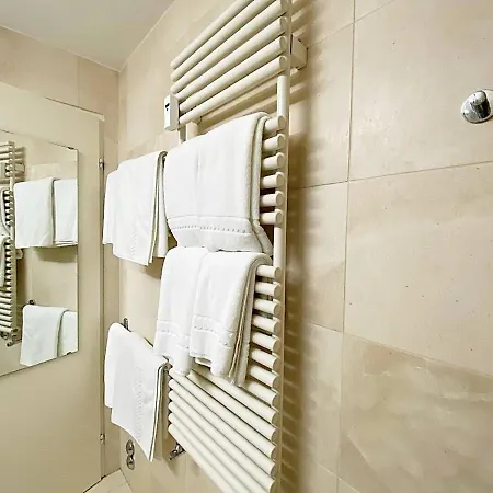& Kite, Zentral, Modern, 80m2, Balkon - Mu11 Apartment